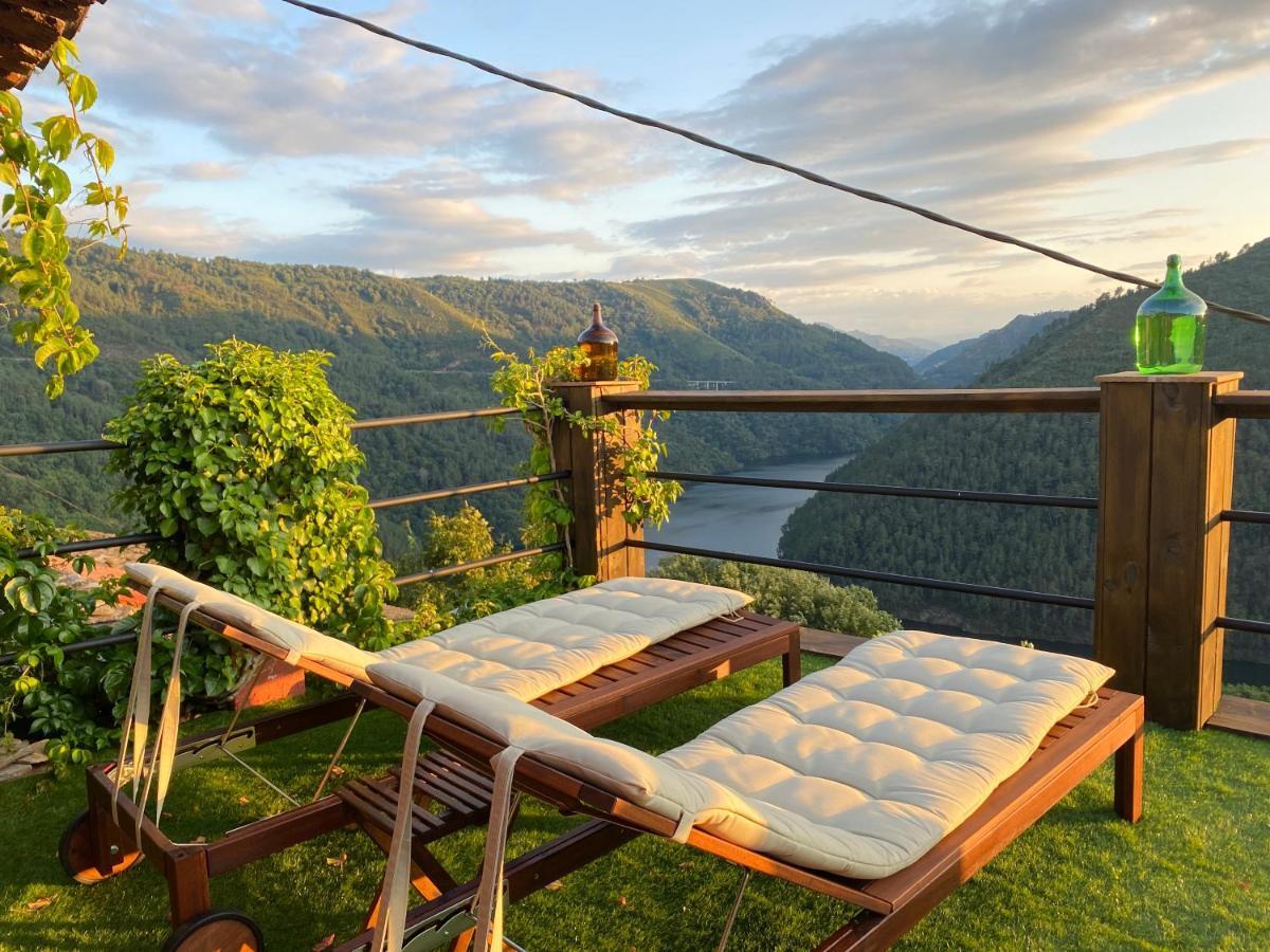 Ribeira Sacra La Imperfecta Santa María Exterior foto